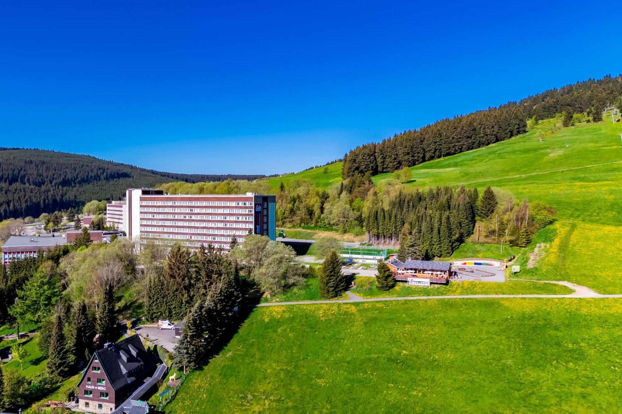 Hotel Ahorn Am Fichtelberg 3*